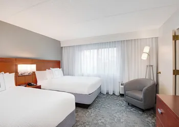 Courtyard by Marriott Savannah Midtown hotel thumbnail 7