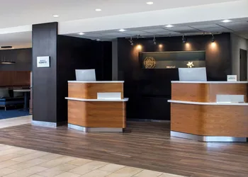 Courtyard by Marriott Phoenix Airport hotel thumbnail 7