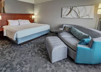 Courtyard by Marriott Troy hotel thumbnail 4