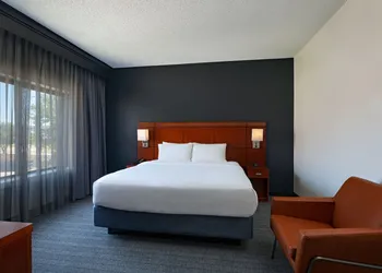 Courtyard by Marriott Dallas Plano Parkway at Preston Road hotel thumbnail 7