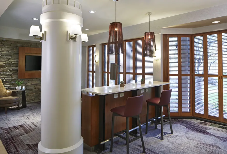 Courtyard by Marriott Rochester Brighton hotel detail image 2
