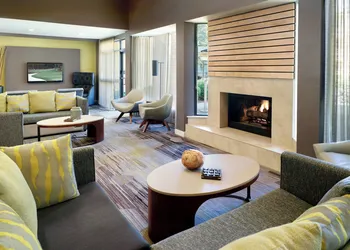 Courtyard by Marriott Macon hotel thumbnail 2