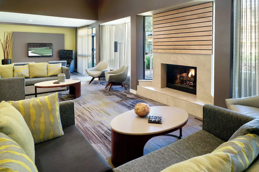 Courtyard by Marriott Macon hotel detail image 2