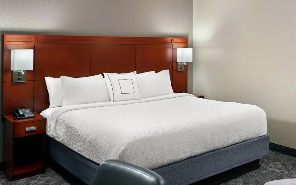 Courtyard by Marriott Macon hotel detail image 6
