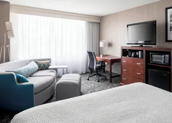 Courtyard by Marriott Seattle Federal Way hotel thumbnail 6