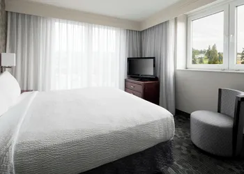 Courtyard by Marriott Seattle Federal Way hotel thumbnail 8