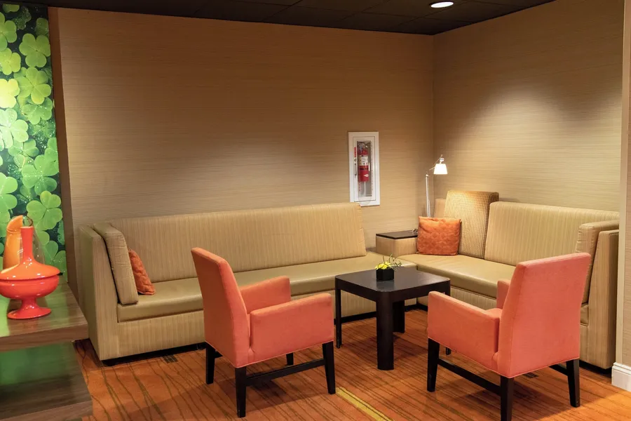 Courtyard by Marriott Erie hotel detail image 2