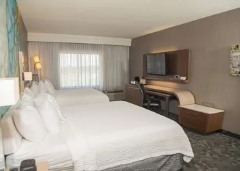 Courtyard by Marriott Erie hotel thumbnail 7