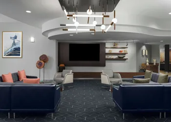 Courtyard by Marriott Los Angeles Burbank Airport hotel thumbnail 3