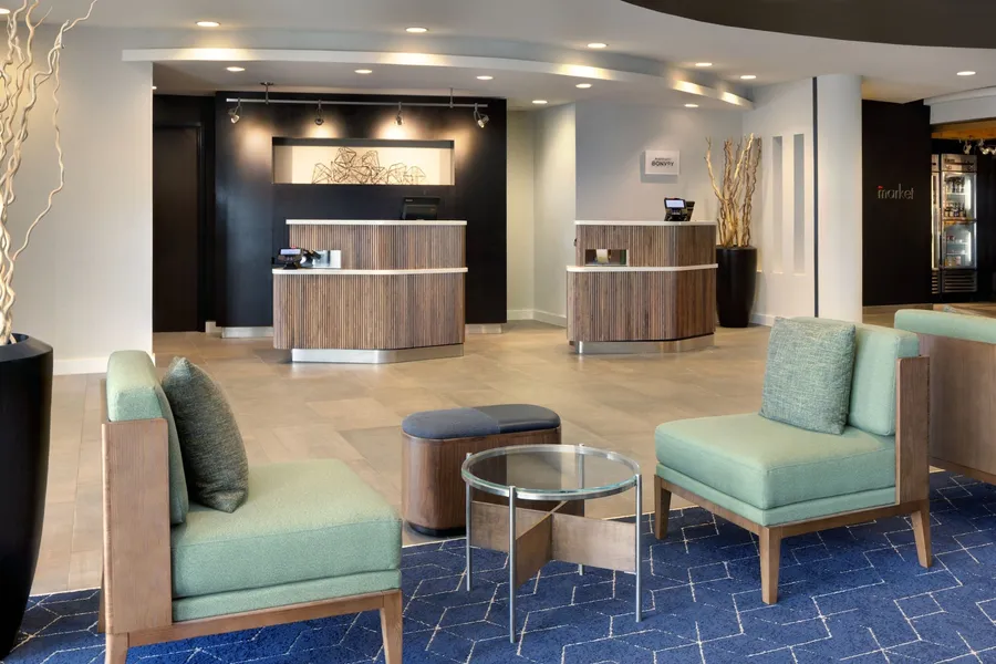Courtyard by Marriott Edison Woodbridge hotel detail image 2