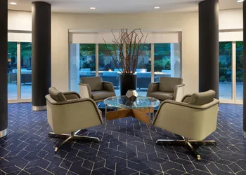 Courtyard by Marriott Edison Woodbridge hotel thumbnail 6