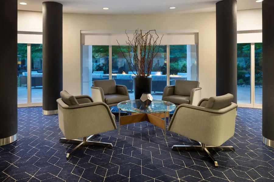 Courtyard by Marriott Edison Woodbridge hotel detail image 6