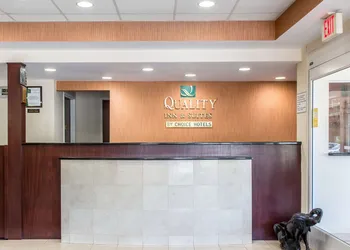 Quality Inn & Suites Danbury near University hotel thumbnail 5