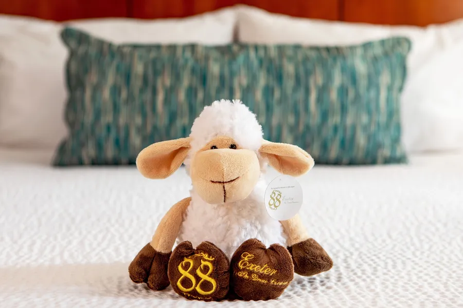 Courtyard by Marriott Boston Copley Square hotel detail image 6