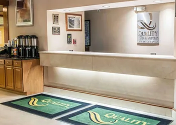 Quality Inn & Suites Goshen hotel thumbnail 4