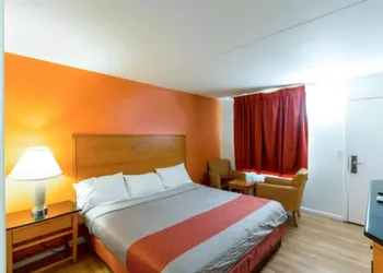 Flamingo Motel hotel thumbnail 6