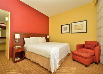 Courtyard By Marriott Bentonville hotel thumbnail 7
