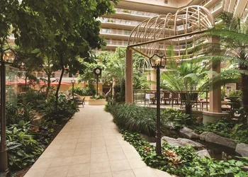 Embassy Suites Hotel Birmingham hotel thumbnail 2