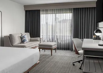 Courtyard by Marriott Jacksonville Butler Boulevard hotel thumbnail 8