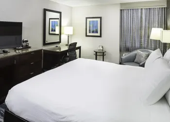 DoubleTree by Hilton Hotel Wilmington hotel thumbnail 6