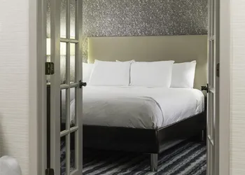 DoubleTree by Hilton Hotel Wilmington hotel thumbnail 8