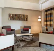 DoubleTree Suites by Hilton Nashville Airport hotel detail image 4