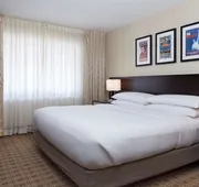 DoubleTree Suites by Hilton Nashville Airport hotel detail image 7