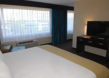 Holiday Inn Express Boise - University Area by IHG hotel thumbnail 8