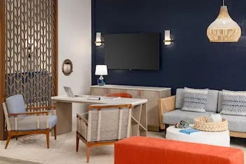 DoubleTree Resort by Hilton Grand Key - Key West hotel thumbnail 7