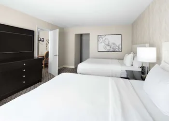 DoubleTree Suites by Hilton Charlotte - SouthPark hotel thumbnail 6