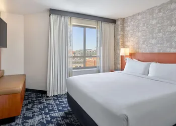 Embassy Suites by Hilton Washington D.C. – Convention Center hotel thumbnail 8