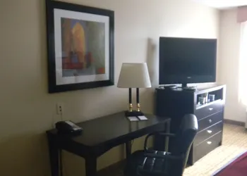 DoubleTree by Hilton Springdale hotel thumbnail 3
