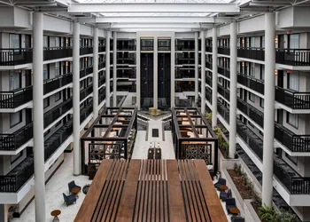 Embassy Suites Syracuse hotel thumbnail 5