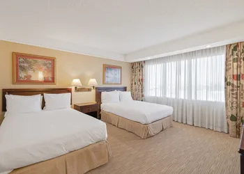 Harmony Suites hotel thumbnail 6