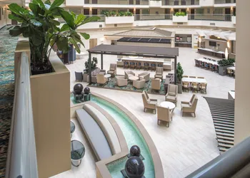 Embassy Suites by Hilton Seattle Tacoma International Airport hotel thumbnail 5