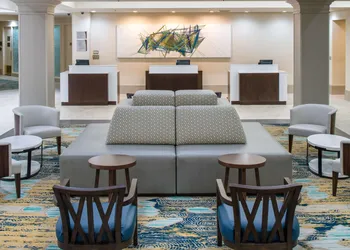 Embassy Suites by Hilton Seattle Tacoma International Airport hotel thumbnail 4