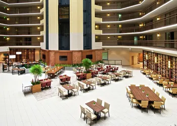 Embassy Suites by Hilton Portland Tigard hotel thumbnail 2