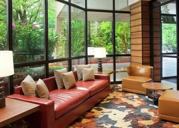 Embassy Suites by Hilton Portland Tigard hotel thumbnail 5