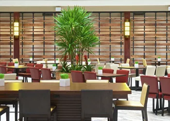 Embassy Suites by Hilton Portland Tigard hotel thumbnail 8