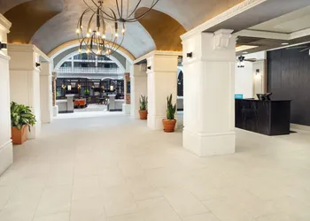 Embassy Suites by Hilton Orlando North hotel thumbnail 4