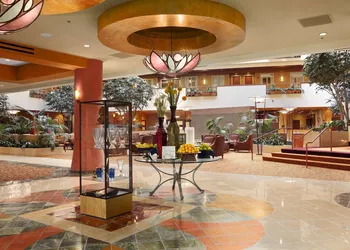 Embassy Suites by Hilton E Peoria Riverfront Conf Center hotel thumbnail 5