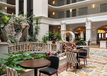 Embassy Suites by Hilton Fort Lauderdale 17th Street hotel thumbnail 4