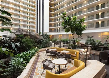 Embassy Suites by Hilton Fort Lauderdale 17th Street hotel thumbnail 5