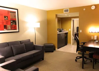 Embassy Suites by Hilton Laredo hotel thumbnail 5
