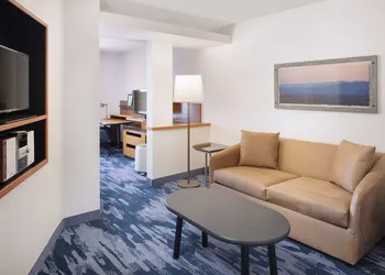 Fairfield Inn & Suites Jacksonville Airport hotel thumbnail 5