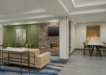 Fairfield Inn & Suites by Marriott Bloomington hotel thumbnail 5
