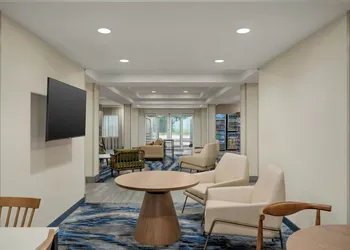 Fairfield Inn & Suites by Marriott Bloomington hotel thumbnail 6