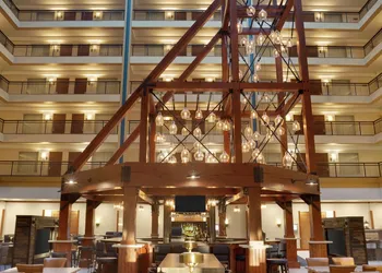 Embassy Suites by Hilton Denver International Airport hotel thumbnail 2