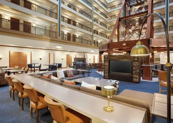 Embassy Suites by Hilton Denver International Airport hotel thumbnail 5