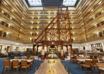 Embassy Suites by Hilton Denver International Airport hotel thumbnail 7